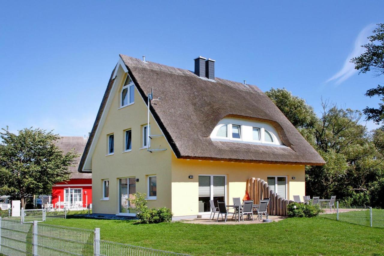 Reetdachhaus Lotte Mit Sauna Und Kaminofen Am Yachthafen In Vieregge Exteriér fotografie
